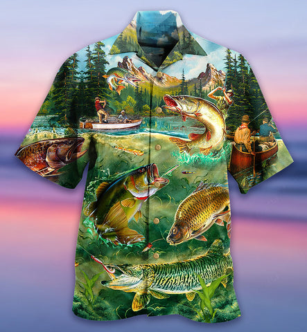 files/FishingSpecialLimitedEdition-HawaiianShirt-HAWS03FNN050621_4400_900x_9f6f2b14-15e0-450e-b285-564903d2a131.jpg