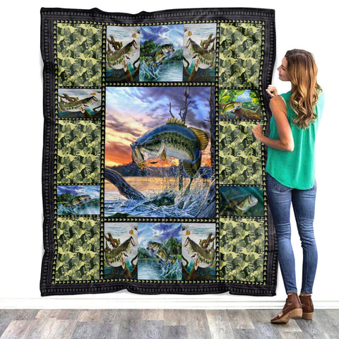 Maxcorners Bass Fishing On Lake 3D Quilt - Blanket